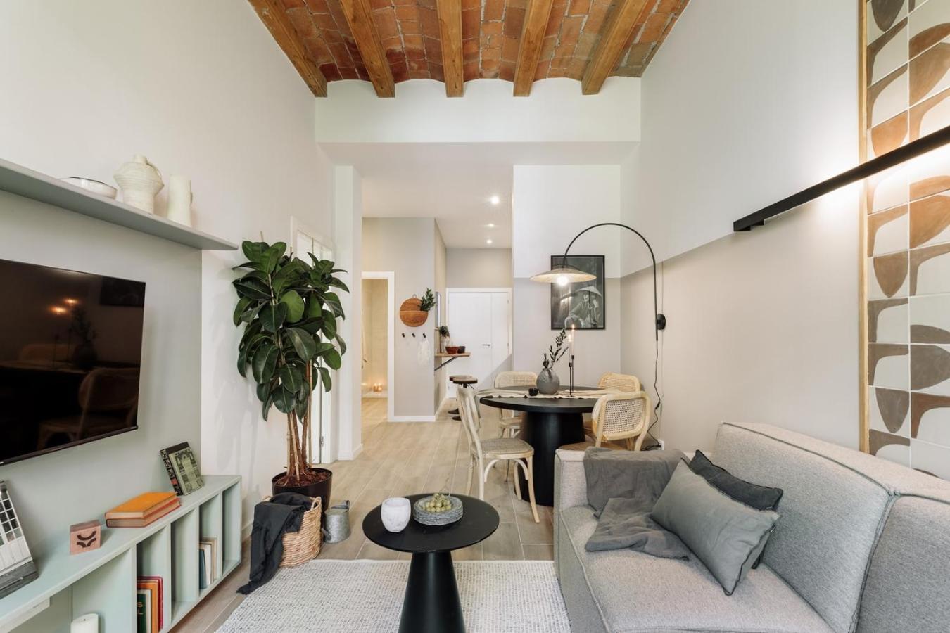 Castell - 2 Bedrooms And Balcony In Sant Antoni Lejlighed *