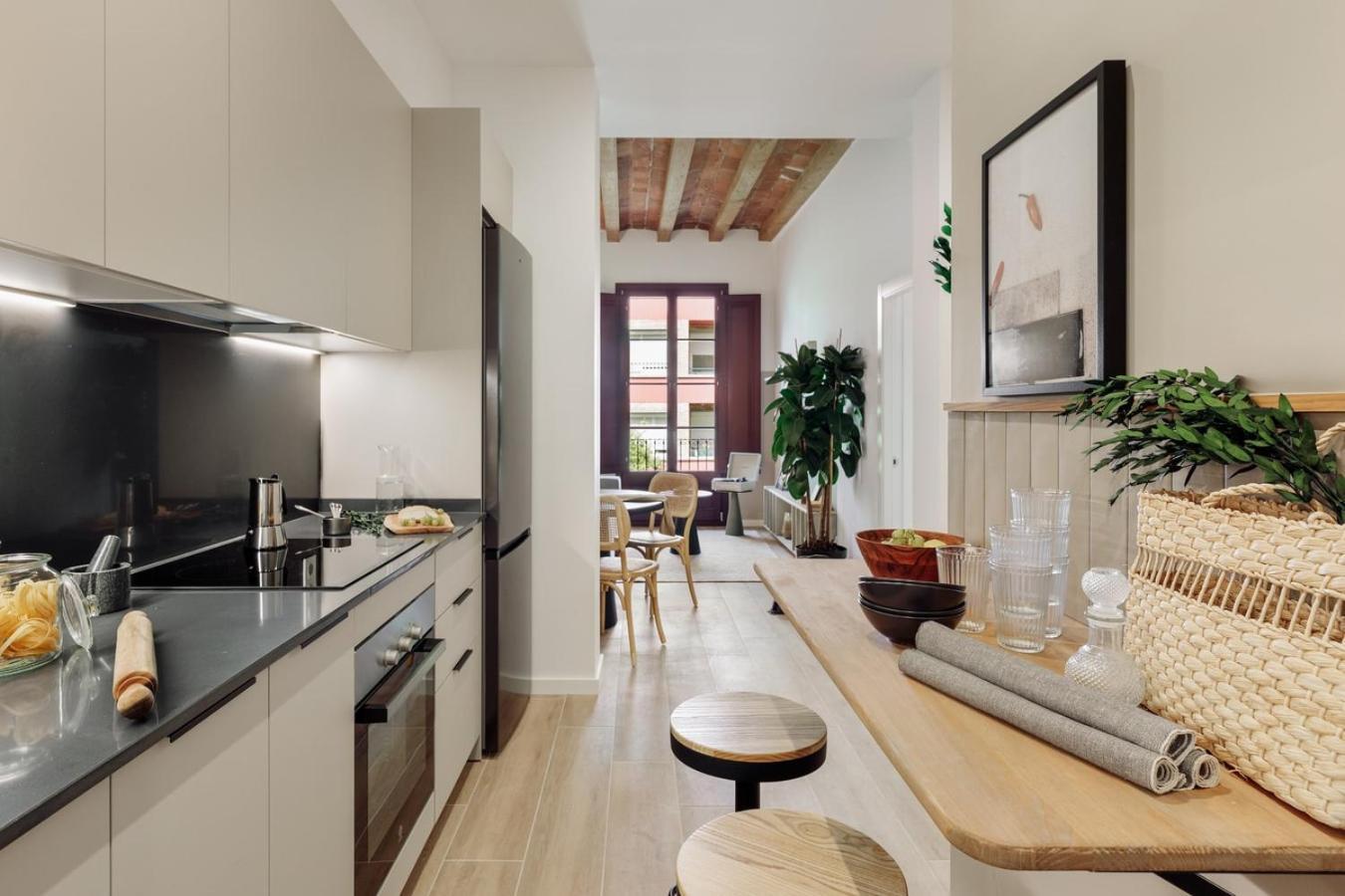 Castell - 2 Bedrooms And Balcony In Sant Antoni Lejlighed Barcelona